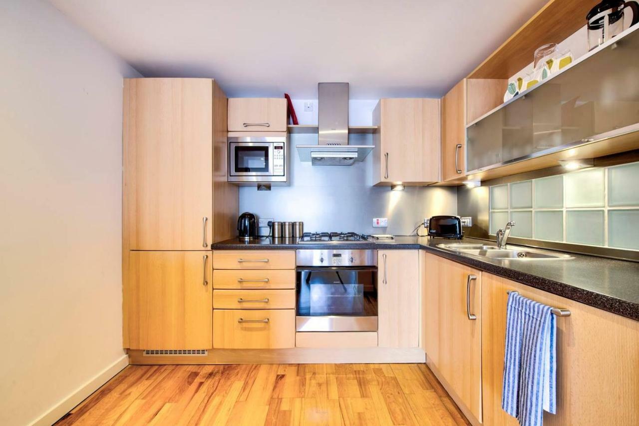 Altido Alluring 3Br Apt Near The Centre With Parking エディンバラ エクステリア 写真